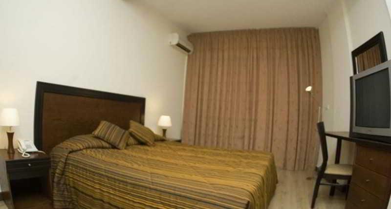 Mozart Hotel Beirut Exterior foto