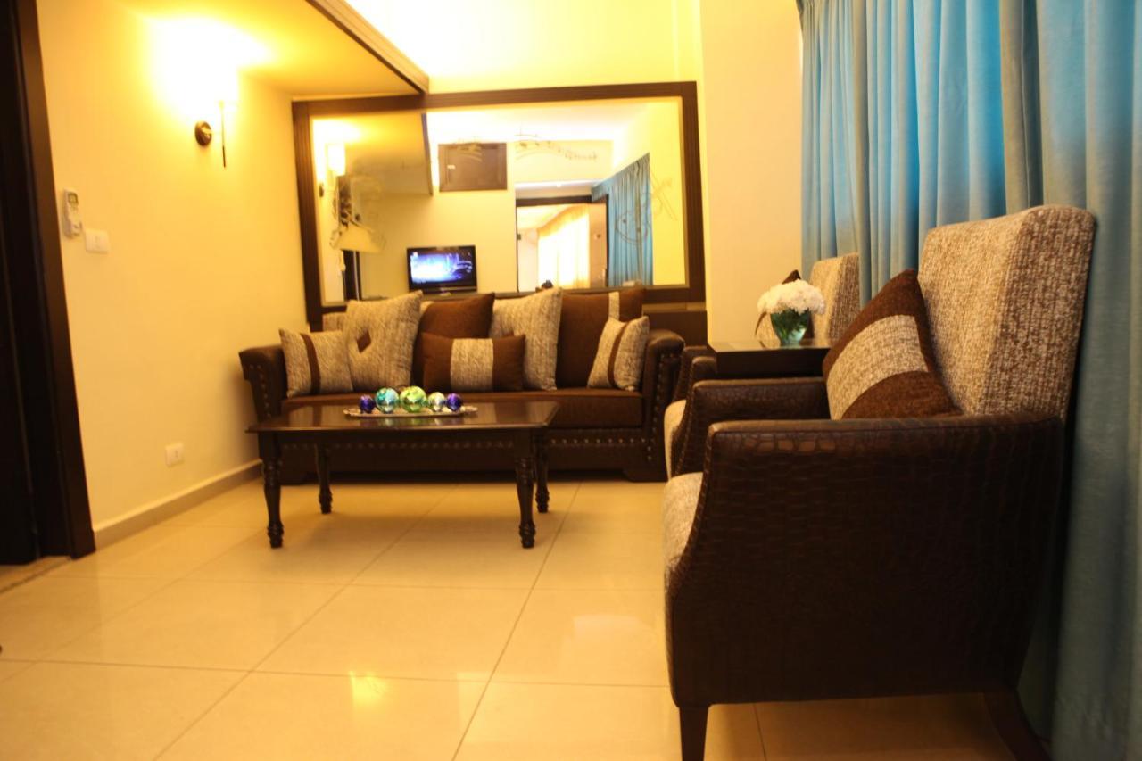 Mozart Hotel Beirut Exterior foto